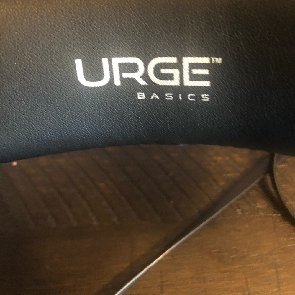 Urge head phones